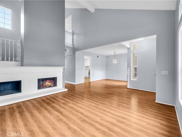 4 Wellesley, Irvine CA 92612