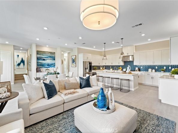 419 Transport, Tustin CA 92782