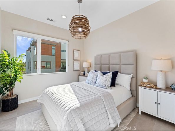 419 Transport, Tustin CA 92782