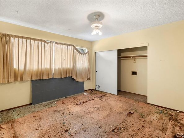 1984 Raymond, Signal Hill CA 90755