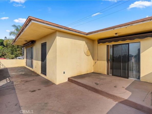 1984 Raymond, Signal Hill CA 90755