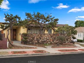 1984 Raymond, Signal Hill CA 90755