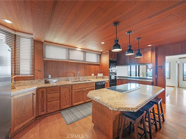 72 A Surfside, Surfside CA 90743