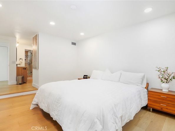 3430 Timber Lk 52, Costa Mesa CA 92626