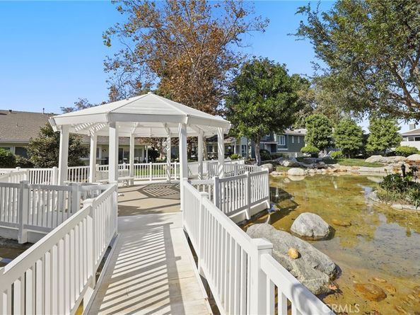 3430 Timber Lk 52, Costa Mesa CA 92626