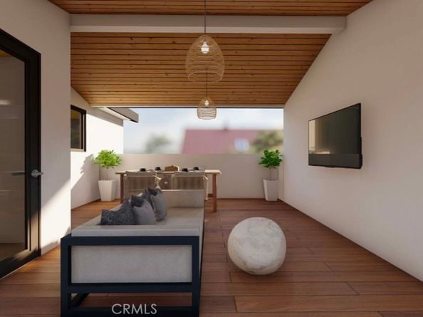 319 1/2 Jasmine, Corona Del Mar CA 92625