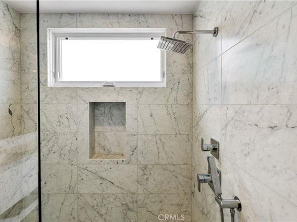 319 1/2 Jasmine, Corona Del Mar CA 92625