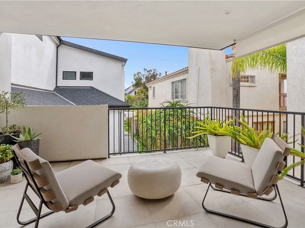 319 1/2 Jasmine, Corona Del Mar CA 92625