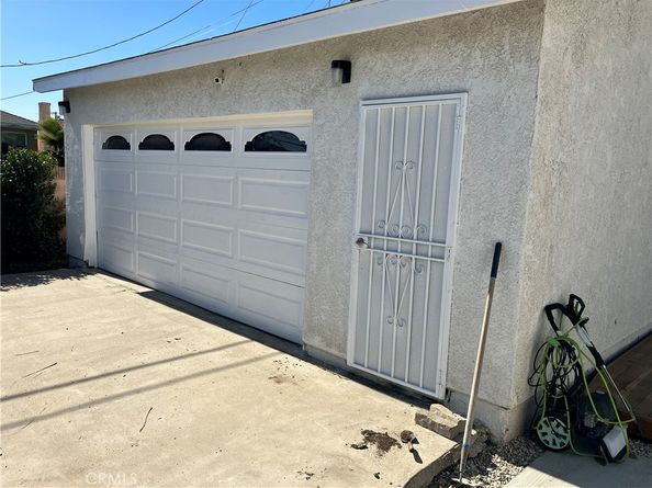 1818 W 81st, Los Angeles CA 90047