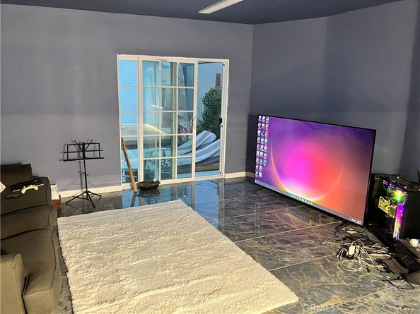 1818 W 81st, Los Angeles CA 90047