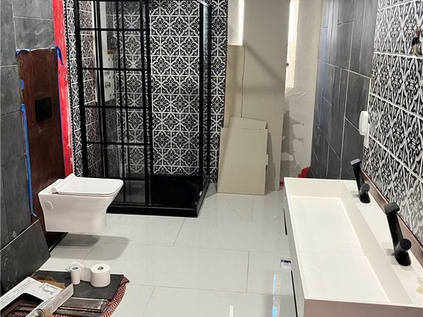 1818 W 81st, Los Angeles CA 90047