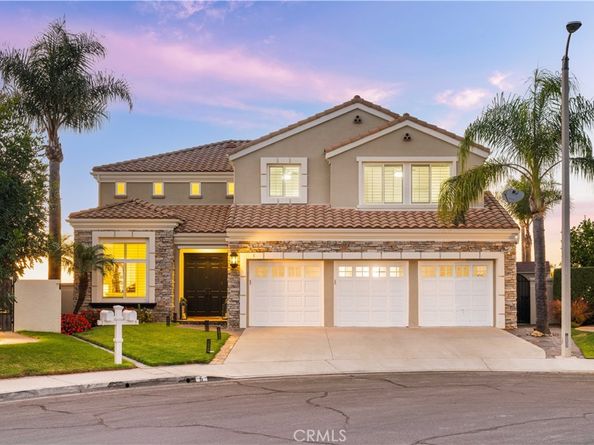 5 Via Taliana, Rancho Santa Margarita CA 92688