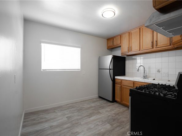 906 E Imperial, El Segundo CA 90245