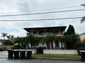 267 MESA Drive, Costa Mesa CA 92627