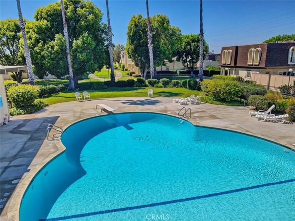 21335 Bay Crest Circle, Huntington Beach CA 92646