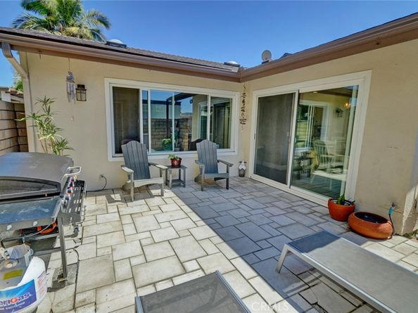 21335 Bay Crest Circle, Huntington Beach CA 92646