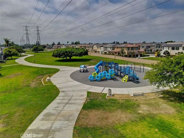 21335 Bay Crest Circle, Huntington Beach CA 92646