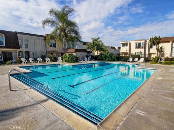 21335 Bay Crest Circle, Huntington Beach CA 92646