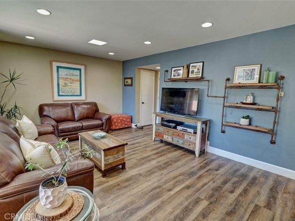 21335 Bay Crest Circle, Huntington Beach CA 92646