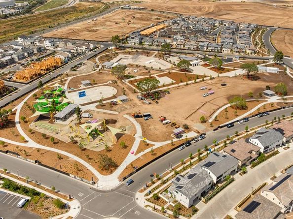 306 Treble, Irvine CA 92618