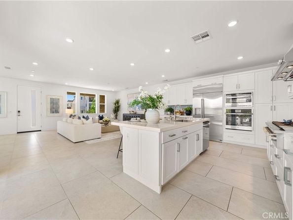 306 Treble, Irvine CA 92618
