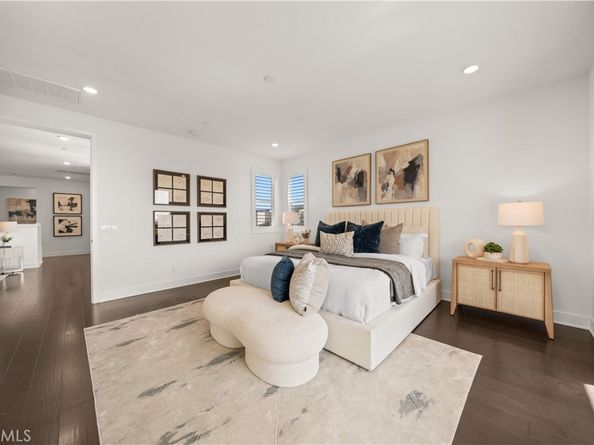 306 Treble, Irvine CA 92618