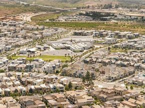 306 Treble, Irvine CA 92618