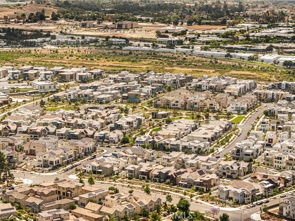 306 Treble, Irvine CA 92618