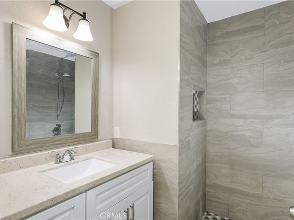 30 Country Wood, Phillips Ranch CA 91766