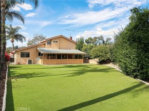 30 Country Wood, Phillips Ranch CA 91766