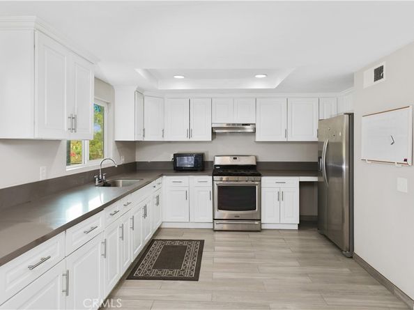 30 Country Wood, Phillips Ranch CA 91766