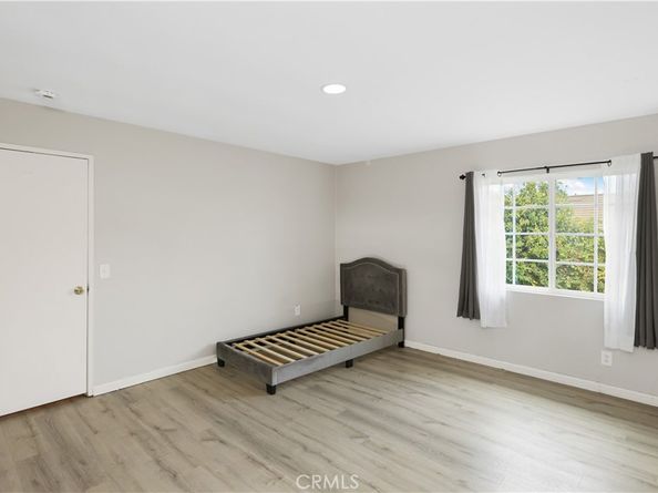 30 Country Wood, Phillips Ranch CA 91766