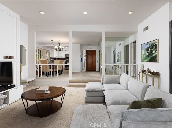 9 Flores, Irvine CA 92612