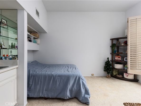 9 Flores, Irvine CA 92612