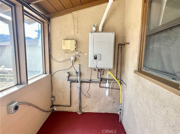 1638 Vejar St, Pomona CA 91766