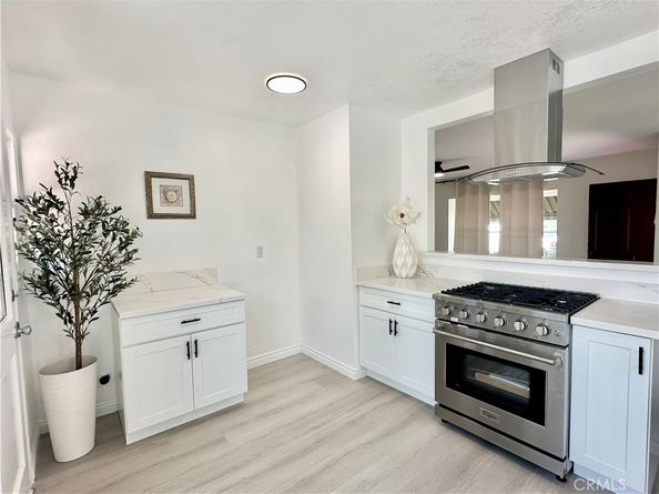 1638 Vejar St, Pomona CA 91766