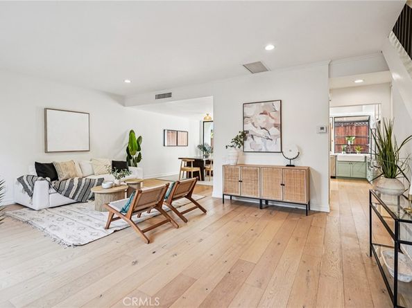 713 9th Street 3, Santa Monica CA 90402