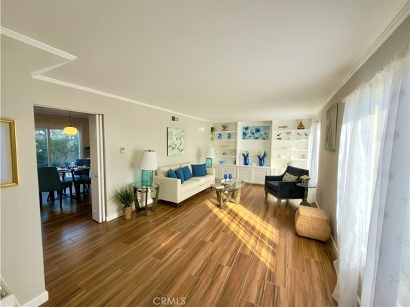 8142 Foxhall Drive, Huntington Beach CA 92646