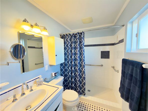 8142 Foxhall Drive, Huntington Beach CA 92646