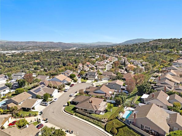 450 S Mountain Glen Road, Anaheim Hills CA 92807