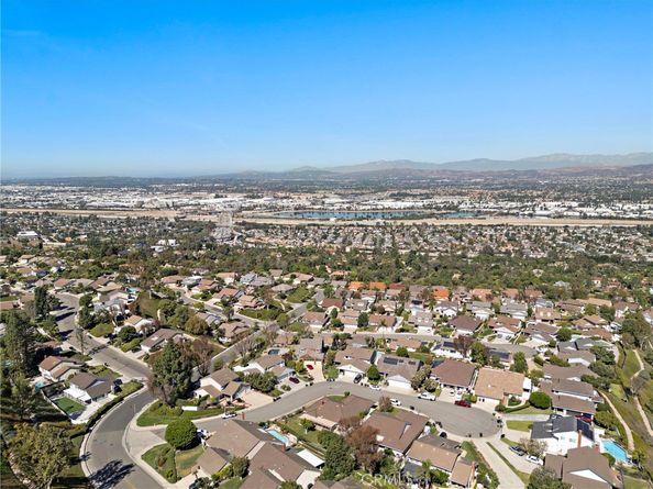 450 S Mountain Glen Road, Anaheim Hills CA 92807