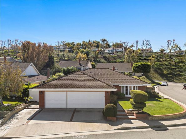 450 S Mountain Glen Road, Anaheim Hills CA 92807