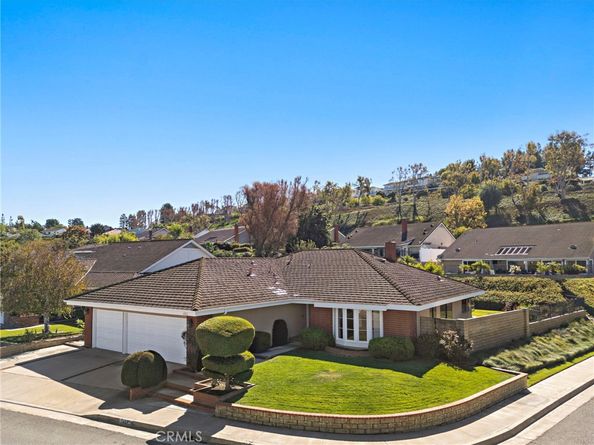 450 S Mountain Glen Road, Anaheim Hills CA 92807