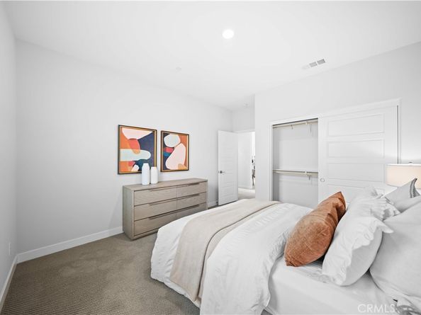 362 Chorus, Irvine CA 92618