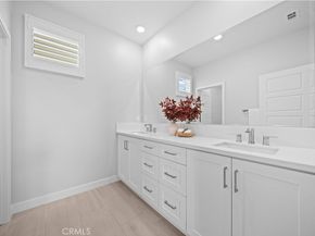 362 Chorus, Irvine CA 92618