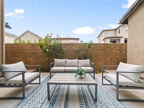 362 Chorus, Irvine CA 92618