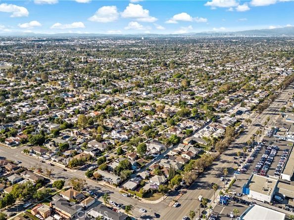 3746 Gardenia Avenue, Long Beach CA 90807