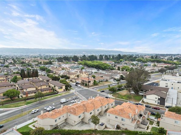 1845 Plaza Del Amo C, Torrance CA 90501