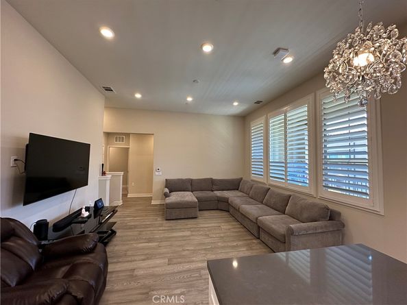 227 Carlow, Irvine CA 92618