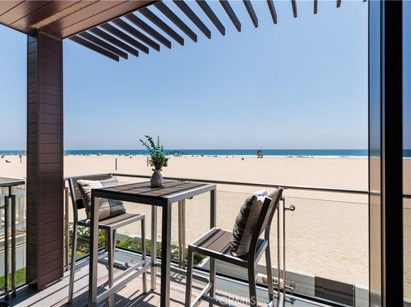 7104 W Oceanfront, Newport Beach CA 92663
